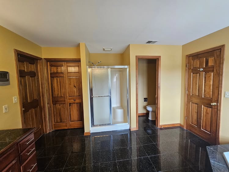 bathroom service Valparaiso IN